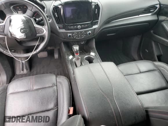 ✅ 2022 Chevrolet Traverse RS • VIN: 1GNEVJKW3NJ185037 • Lot: 81604735. Wystawiony na Copart z przebiegiem Nie podano. Bezpłatny archiwum sprzedaży aukcyjnych z USA i szczegółowy raport historii pojazdu na DreamBid. Zdjęcie 8.