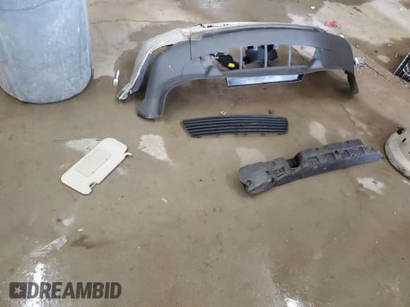 ✅ 2007 Saturn VUE I4 • VIN: 5GZCZ33D47S877204 • Lot: 49153545. Wystawiony na Copart z przebiegiem 154 365 mil. Bezpłatny archiwum sprzedaży aukcyjnych z USA i szczegółowy raport historii pojazdu na DreamBid. Zdjęcie 13.