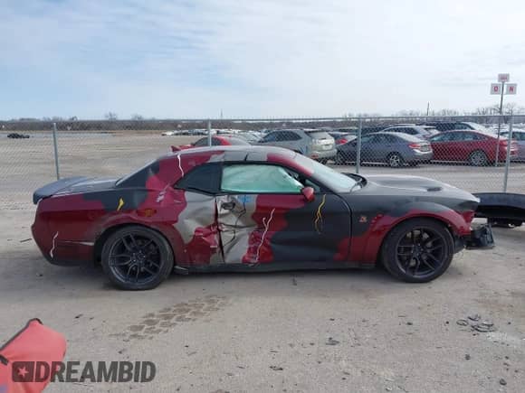 ✅ 2020 Dodge Challenger R/T Scat Pack • VIN: 2C3CDZFJ3LH147679 • Lot: 41380353. Wystawiony na IAAI z przebiegiem 49 046 mil. Bezpłatny archiwum sprzedaży aukcyjnych z USA i szczegółowy raport historii pojazdu na DreamBid. Zdjęcie 14.