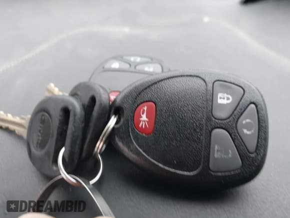 ✅ 2009 GMC Sierra 1500 • VIN: 2GTEK33M291105642 • Лот: 41954499. Опубликован ранее на IAAI с пробегом 259 426 миль. Бесплатный доступ к архиву аукционных продаж из США и подробный отчёт об истории автомобиля на DreamBid. Изображение 11.