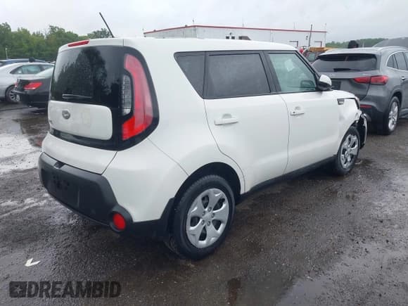 ✅ 2014 Kia Soul • VIN: KNDJN2A21E7035808 • Lot: 42310645. Listed on IAAI with 129,661 mi. Free auction sales archive from the USA and detailed vehicle history report at DreamBid. Image 4.