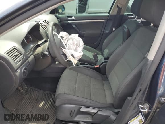 ✅ 2010 Volkswagen Jetta S • VIN: 3VWJZ7AJ4AM003716 • Lot: 66578895. Listed on Copart with 156,566 mi. Free auction sales archive from the USA and detailed vehicle history report at DreamBid. Image 7.