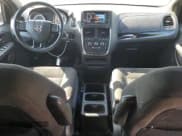 ✅ 2017 Dodge Grand Caravan SE • VIN: 2C4RDGBG6HR678655 • Lot: 70024425. Wystawiony na Copart z przebiegiem 156 601 mil. Bezpłatny archiwum sprzedaży aukcyjnych z USA i szczegółowy raport historii pojazdu na DreamBid. Zdjęcie 8.