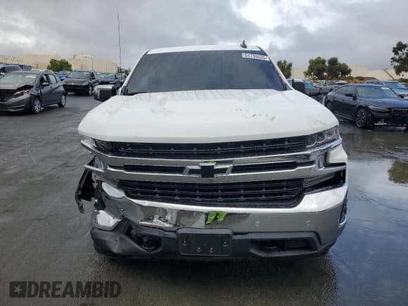 ✅ 2022 Chevrolet Silverado 1500 LT • VIN: 1GCUYDED5NZ216121 • Lot: 81733535. Wystawiony na Copart z przebiegiem 44 775 mil. Bezpłatny archiwum sprzedaży aukcyjnych z USA i szczegółowy raport historii pojazdu na DreamBid. Zdjęcie 5.