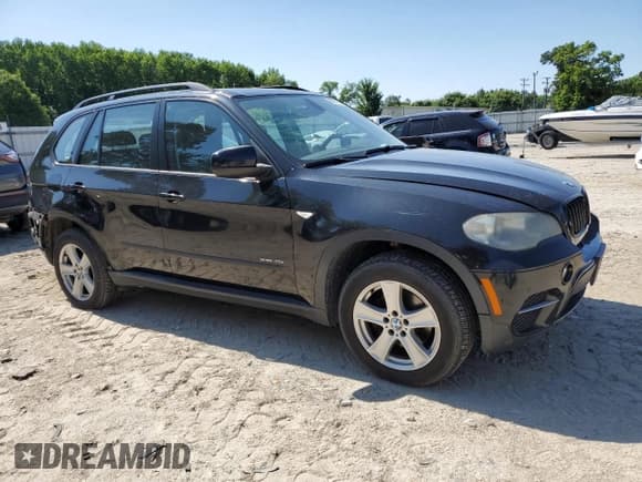 ✅ 2012 BMW X5 35i • VIN: 5UXZV4C52CL748838 • Lot: 58051155. Listed on Copart with 224,088 mi. Free auction sales archive from the USA and detailed vehicle history report at DreamBid. Image 4.