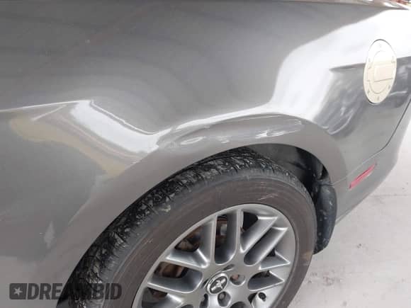 2014 Ford Mustang V6 с VIN 1ZVBP8EM7E5246694, выставлен на аукционе IAAI как лот 43213482 с пробегом 204 803 миль миль и . История ставок и продаж доступна на DreamBid. Изображение 19.