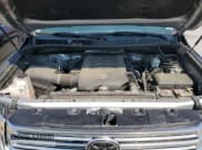 ✅ 2018 Toyota Tundra SR5 • VIN: 5TFFY5F13JX240295 • Lot: 74217104. Listed on Copart with 83,076 mi. Free auction sales archive from the USA and detailed vehicle history report at DreamBid. Image 11.