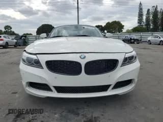 ✅ 2016 BMW Z4 sDrive28i • VIN: WBALL5C5XG5A20343 • Lot: 91557565. Wystawiony na Copart z przebiegiem 87 520 mil. Bezpłatny archiwum sprzedaży aukcyjnych z USA i szczegółowy raport historii pojazdu na DreamBid. Zdjęcie 5.