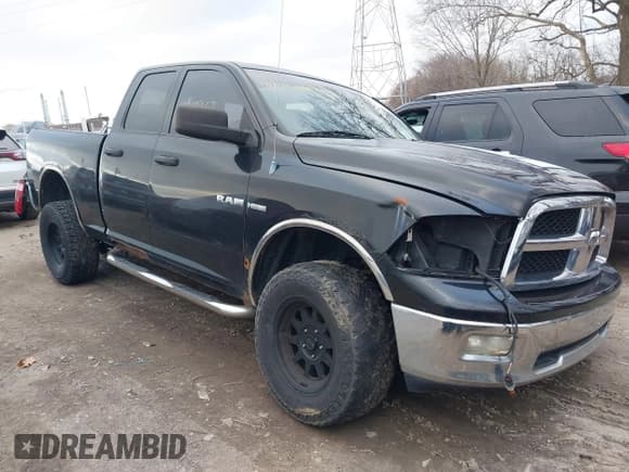 ✅ 2009 Dodge 1500 SLT • VIN: 1D3HV18T19S725043 • Lot: 41245667. Wystawiony na IAAI z przebiegiem 140 482 mil. Bezpłatny archiwum sprzedaży aukcyjnych z USA i szczegółowy raport historii pojazdu na DreamBid. Zdjęcie 1.