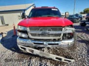 ✅ 2004 Chevrolet Silverado 2500HD LT • VIN: 1GCHK29154E111768 • Lot: 87251525. Wystawiony na Copart z przebiegiem 307 950 mil. Bezpłatny archiwum sprzedaży aukcyjnych z USA i szczegółowy raport historii pojazdu na DreamBid. Zdjęcie 5.