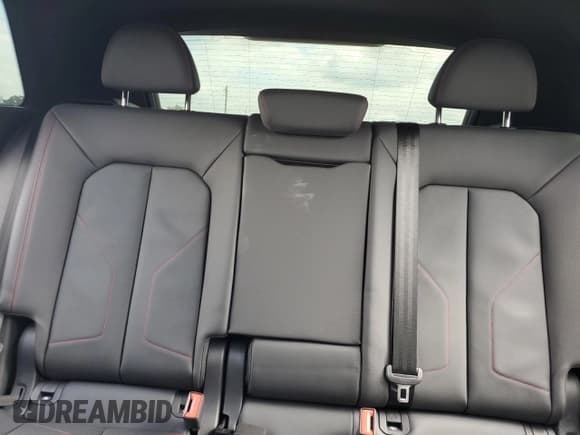 ✅ 2025 Audi Q3 S line Premium Plus • VIN: WA1EECF37S1055028 • Lot: 67396785. Wystawiony na Copart z przebiegiem 6 856 mil. Bezpłatny archiwum sprzedaży aukcyjnych z USA i szczegółowy raport historii pojazdu na DreamBid. Zdjęcie 10.