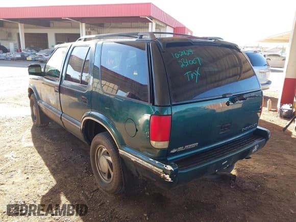 ✅ 1997 Chevrolet Blazer LS • VIN: 1GNDT13W3V2231007 • Лот: 43542331. Опубликован ранее на IAAI с пробегом 200 201 миль. Бесплатный доступ к архиву аукционных продаж из США и подробный отчёт об истории автомобиля на DreamBid. Изображение 3.
