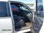 ✅ 2015 Ford Expedition Max Platinum • VIN: 1FMJK1MTXFEF30329 • Lot: 42410300. Wystawiony na IAAI z przebiegiem 184 119 mil. Bezpłatny archiwum sprzedaży aukcyjnych z USA i szczegółowy raport historii pojazdu na DreamBid. Zdjęcie 5.