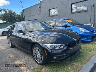 ✅ 2018 BMW 3 Series 320i • VIN: WBA8E1G55JNU88780 • Lot: 91934305. Listed on Copart with 111,180 mi. Free auction sales archive from the USA and detailed vehicle history report at DreamBid. Image 1.