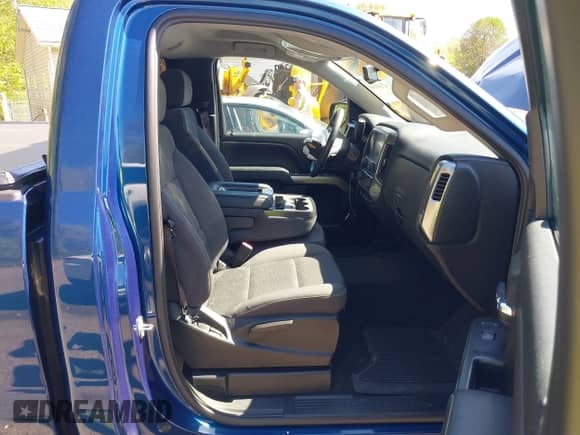 2016 Chevrolet Silverado 1500 LT с VIN 1GCNKREC2GZ333507, выставлен на аукционе IAAI как лот 42144169 с пробегом 26 515 миль миль и . История ставок и продаж доступна на DreamBid. Изображение 5.