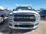 ✅ 2024 Ram 2500 Tradesman • VIN: 3C6UR4HJ5RG230712 • Lot: 43796460. Wystawiony na IAAI z przebiegiem 20 270 mil. Bezpłatny archiwum sprzedaży aukcyjnych z USA i szczegółowy raport historii pojazdu na DreamBid. Zdjęcie 12.