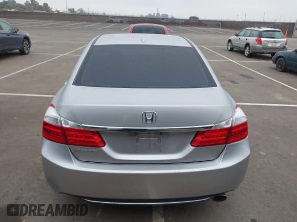 ✅ 2015 Honda Accord EX-L • VIN: 1HGCR2F82FA182669 • Lot: 43806845. Listed on IAAI with 200,121 mi. Free auction sales archive from the USA and detailed vehicle history report at DreamBid. Image 17.