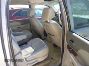 ✅ 2007 Chevrolet Suburban LS • VIN: 3GNFK16397G132022 • Lot: 43142163. Wystawiony na IAAI z przebiegiem 335 856 mil. Bezpłatny archiwum sprzedaży aukcyjnych z USA i szczegółowy raport historii pojazdu na DreamBid. Zdjęcie 8.