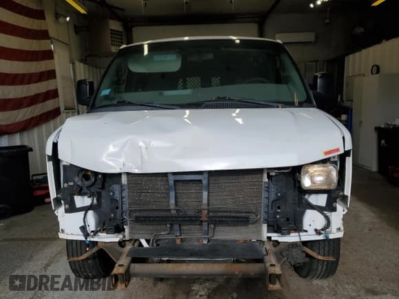 ✅ 2017 GMC Savana • VIN: 1GTZ7GFF6H1195759 • Lot: 91379985. Listed on Copart with 192,598 mi. Free auction sales archive from the USA and detailed vehicle history report at DreamBid. Image 5.