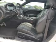 ✅ 2015 Dodge Challenger SXT Plus • VIN: 2C3CDZBG1FH757630 • Lot: 63561574. Wystawiony na Copart z przebiegiem 86 258 mil. Bezpłatny archiwum sprzedaży aukcyjnych z USA i szczegółowy raport historii pojazdu na DreamBid. Zdjęcie 7.