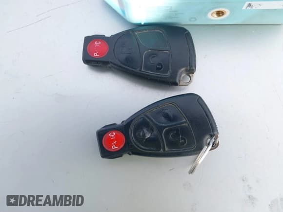 ✅ 2005 Mercedes-Benz CL 500 • VIN: WDBPJ75J45A046274 • Лот: 41236482. Опубликован ранее на IAAI с пробегом 126 210 миль. Бесплатный доступ к архиву аукционных продаж из США и подробный отчёт об истории автомобиля на DreamBid. Изображение 11.