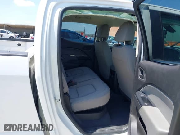 ✅ 2019 Chevrolet Colorado 2WD Work Truck • VIN: 1GCGSBEN9K1224096 • Лот: 42508462. Опубликован ранее на IAAI с пробегом 75 450 миль. Бесплатный доступ к архиву аукционных продаж из США и подробный отчёт об истории автомобиля на DreamBid. Изображение 8.