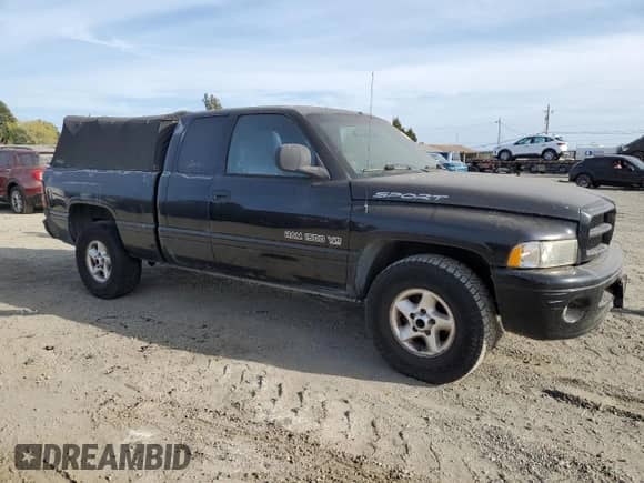 2001 Dodge 1500 с VIN 3B7HC13Y41G224693, выставлен на аукционе Copart как лот 71896174 с пробегом 323 878 миль миль и Чистый • Clean title. История ставок и продаж доступна на DreamBid. Изображение 4.