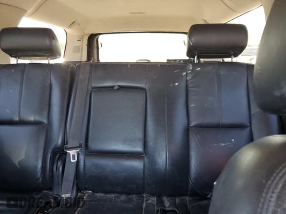 ✅ 2008 Chevrolet Suburban LTZ • VIN: 3GNFC16J28G181446 • Lot: 72350674. Wystawiony na Copart z przebiegiem 372 561 mil. Bezpłatny archiwum sprzedaży aukcyjnych z USA i szczegółowy raport historii pojazdu na DreamBid. Zdjęcie 10.