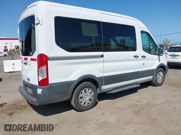 ✅ 2016 Ford Transit XL • VIN: 1FDZK1CM5GKA93503 • Lot: 41986414. Wystawiony na IAAI z przebiegiem 71 849 mil. Bezpłatny archiwum sprzedaży aukcyjnych z USA i szczegółowy raport historii pojazdu na DreamBid. Zdjęcie 4.