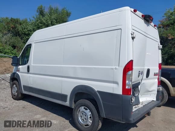 ✅ 2018 Ram ProMaster Cargo • VIN: 3C6TRVBG4JE118708 • Lot: 42848225. Wystawiony na IAAI z przebiegiem 197 936 mil. Bezpłatny archiwum sprzedaży aukcyjnych z USA i szczegółowy raport historii pojazdu na DreamBid. Zdjęcie 3.
