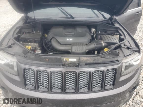 ✅ 2015 Jeep Grand Cherokee Laredo • VIN: 1C4RJFAG0FC189291 • Lot: 84204185. Listed on Copart with 233,253 mi. Free auction sales archive from the USA and detailed vehicle history report at DreamBid. Image 12.