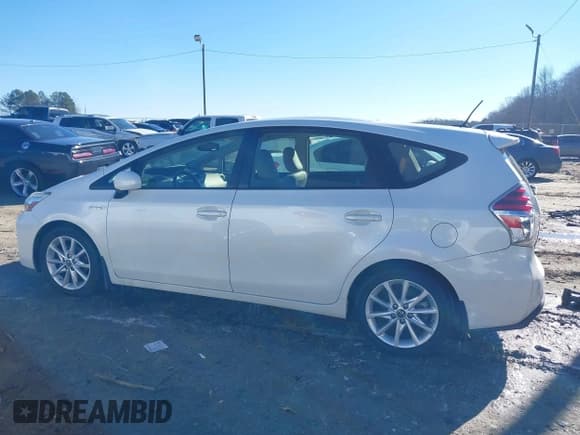 ✅ 2015 Toyota Prius Two • VIN: JTDZN3EU9FJ020966 • Lot: 41294359. Listed on IAAI with 102,875 mi. Free auction sales archive from the USA and detailed vehicle history report at DreamBid. Image 14.