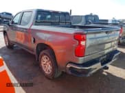 ✅ 2019 Chevrolet Silverado 1500 LT • VIN: 3GCUYDED0KG150685 • Lot: 43391185. Wystawiony na IAAI z przebiegiem 221 154 mil. Bezpłatny archiwum sprzedaży aukcyjnych z USA i szczegółowy raport historii pojazdu na DreamBid. Zdjęcie 3.