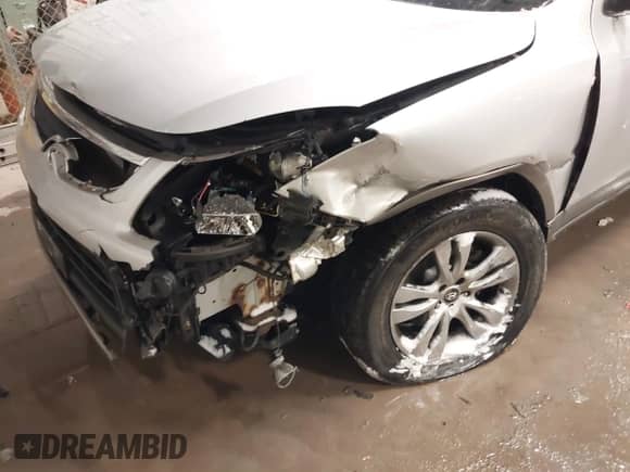 2012 Hyundai Veracruz Limited with VIN KM8NUDCC7CU198995, listed as a IAAI auction lot 41417372 with 140,824 mi miles and . Bid and sale history available at DreamBid. Image 6.