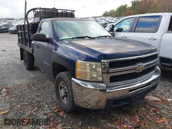 ✅ 2009 Chevrolet Silverado 2500HD Work Truck • VIN: 1GBHC44K49E148234 • Лот: 43662173. Опубликован ранее на IAAI с пробегом 196 094 миль. Бесплатный доступ к архиву аукционных продаж из США и подробный отчёт об истории автомобиля на DreamBid. Изображение 1.