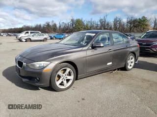✅ 2014 BMW 3 Series 328i xDrive • VIN: WBA3B5G53ENS06748 • Lot: 92850955. Listed on Copart with 108,335 mi. Free auction sales archive from the USA and detailed vehicle history report at DreamBid. Image 1.