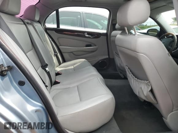 ✅ 2005 Jaguar XJ 8 LWB • VIN: SAJWA79C45SG39608 • Лот: 60025775. Опубликован ранее на Copart с пробегом 171 428 миль. Бесплатный доступ к архиву аукционных продаж из США и подробный отчёт об истории автомобиля на DreamBid. Изображение 10.