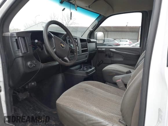 ✅ 2014 Chevrolet Express Cargo • VIN: 1GCWGFBA9E1111887 • Lot: 43770863. Listed on IAAI with 248,486 mi. Free auction sales archive from the USA and detailed vehicle history report at DreamBid. Image 5.
