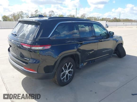 ✅ 2024 Jeep Grand Cherokee Limited • VIN: 1C4RJGBG3RC158318 • Лот: 43673377. Опубликован ранее на IAAI с пробегом 4 827 миль. Бесплатный доступ к архиву аукционных продаж из США и подробный отчёт об истории автомобиля на DreamBid. Изображение 4.