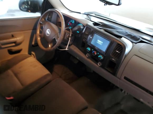 ✅ 2008 Chevrolet Silverado 1500 Work Truck • VIN: 1GCEC14068Z102665 • Lot: 58438255. Wystawiony na Copart z przebiegiem 283 418 mil. Bezpłatny archiwum sprzedaży aukcyjnych z USA i szczegółowy raport historii pojazdu na DreamBid. Zdjęcie 8.