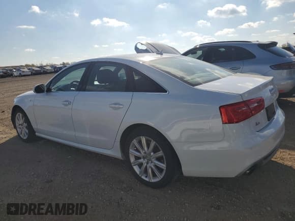 ✅ 2015 Audi A6 Premium Plus • VIN: WAUFGAFC9FN013058 • Лот: 91019825. Опубликован ранее на Copart с пробегом 115 377 миль. Бесплатный доступ к архиву аукционных продаж из США и подробный отчёт об истории автомобиля на DreamBid. Изображение 2.