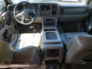 ✅ 2005 Chevrolet Suburban Z71 • VIN: 3GNFK16Z25G202817 • Лот: 55101935. Опубликован ранее на Copart с пробегом 150 572 миль. Бесплатный доступ к архиву аукционных продаж из США и подробный отчёт об истории автомобиля на DreamBid. Изображение 8.