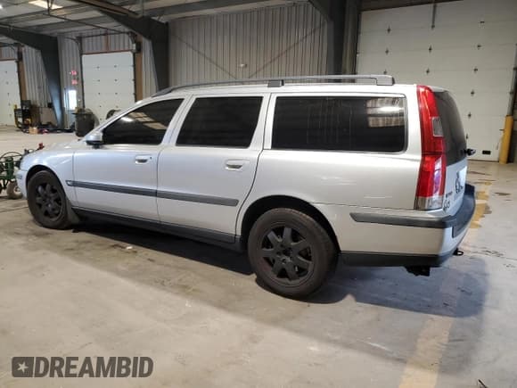 ✅ 2004 Volvo V70 • VIN: YV1SJ59H142368882 • Lot: 67476645. Listed on Copart with Not provided. Free auction sales archive from the USA and detailed vehicle history report at DreamBid. Image 2.