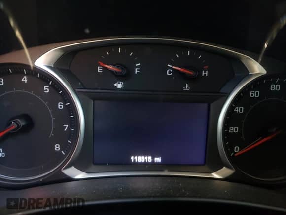 2020 Chevrolet Equinox LT z VIN 2GNAXKEV9L6140437, wystawiony jako Copart lot #89467805 z przebiegiem 118 515 mil mil oraz Czysty tytuł • Clean title. Historia ofert i sprzedaży dostępna na DreamBid. Obrazek 9.