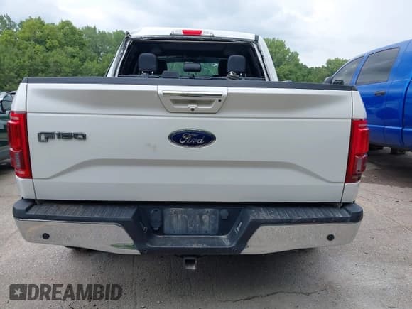 ✅ 2016 Ford F-150 XLT • VIN: 1FTEW1EG6GFB66594 • Лот: 42811127. Опубликован ранее на IAAI с пробегом 237 159 миль. Бесплатный доступ к архиву аукционных продаж из США и подробный отчёт об истории автомобиля на DreamBid. Изображение 17.