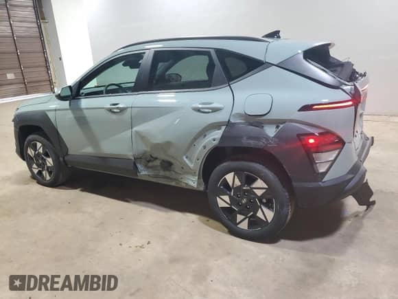 2025 Hyundai Kona SEL with VIN KM8HBCABXSU234040, listed as a Copart auction lot 43825495 with 2,340 mi miles and Clean title. Bid and sale history available at DreamBid. Image 2.