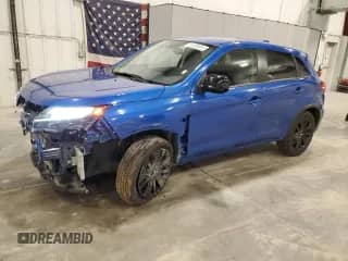 2025 Mitsubishi Outlander S с VIN JA4ARUAU6SU008614, выставлен на аукционе Copart как лот 90855665 с пробегом 9 902 миль миль и Списание • Salvage title. История ставок и продаж доступна на DreamBid. Изображение 1.