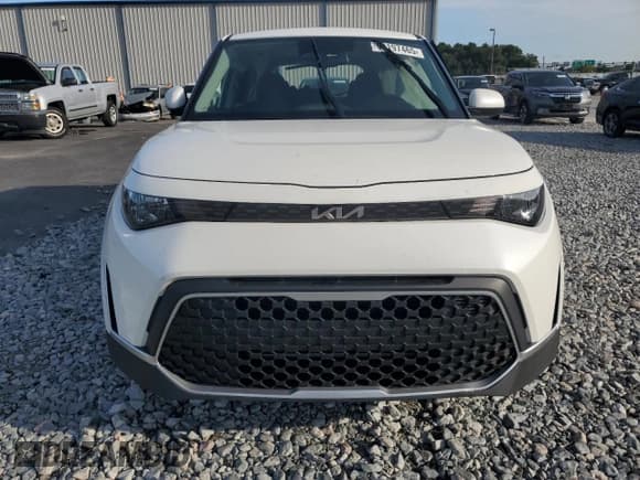 ✅ 2025 Kia Soul S • VIN: KNDJ23AU4S7948798 • Lot: 92197465. Wystawiony na Copart z przebiegiem 3 818 mil. Bezpłatny archiwum sprzedaży aukcyjnych z USA i szczegółowy raport historii pojazdu na DreamBid. Zdjęcie 5.