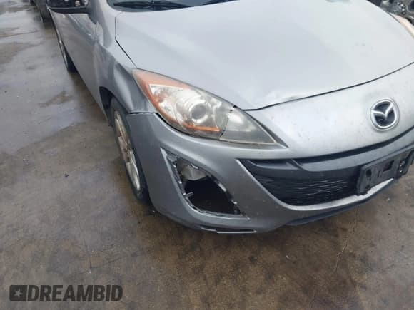 ✅ 2010 Mazda 3 S Grand Touring • VIN: JM1BL1S50A1339674 • Lot: 42194871. Listed on IAAI with 194,183 mi. Free auction sales archive from the USA and detailed vehicle history report at DreamBid. Image 6.