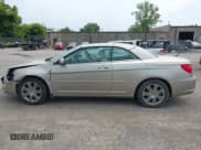 ✅ 2008 Chrysler Sebring Limited • VIN: 1C3LC65M08N302829 • Lot: 42502193. Listed on IAAI with 107,361 mi. Free auction sales archive from the USA and detailed vehicle history report at DreamBid. Image 15.